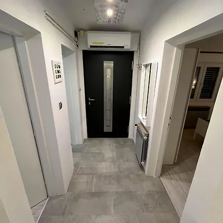 Pupa Appartement Povljana